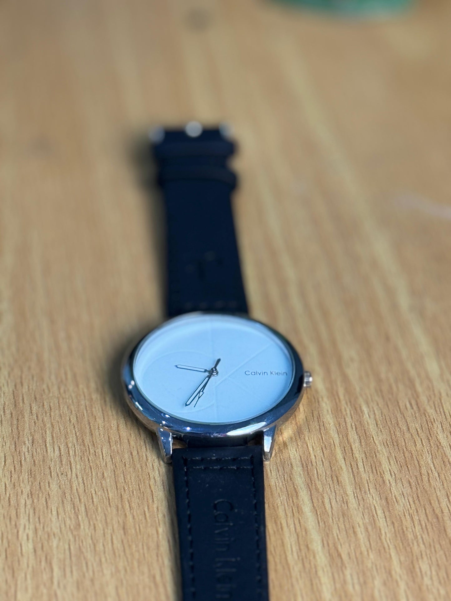 Calvin Klein Minimalist β Noir Black