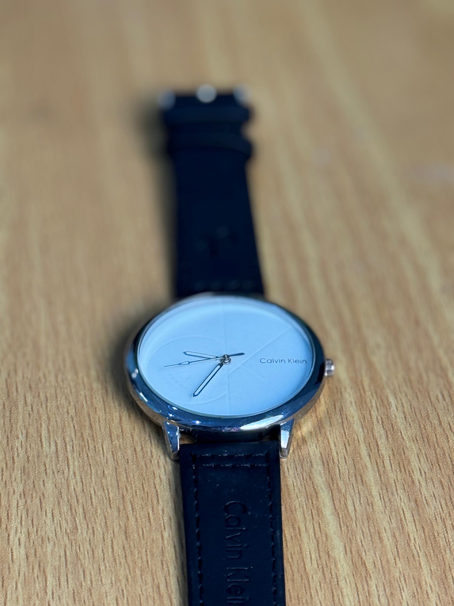 Calvin Klein Minimalist β Noir Black