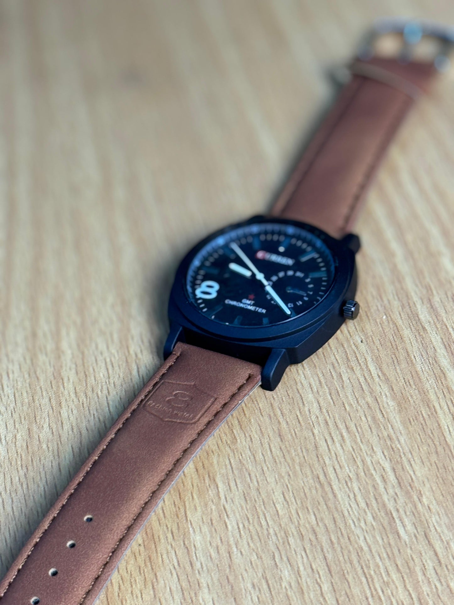 Curren GMT Chronometer – Stylish Men's Leather Strap Watch